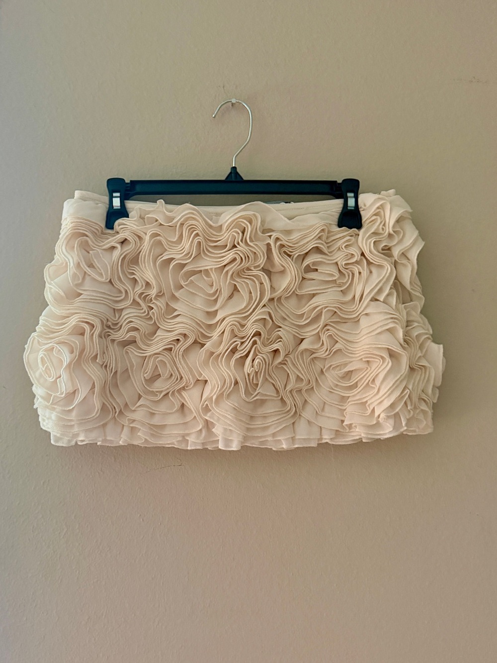 NWT Naked Wardrobe Cream Ruffled Rosette Mini Skirt